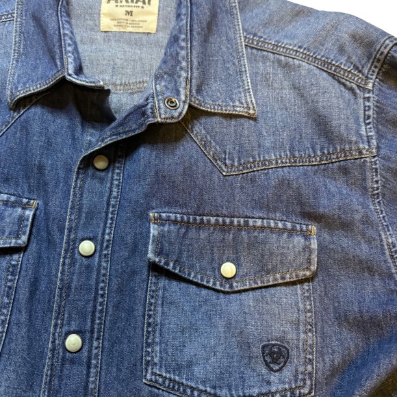 Ariat Womens Retro Fit Denim Western Pearl Snap Shirt Medium Wash Blue Cotton M - Picture 3 of 6